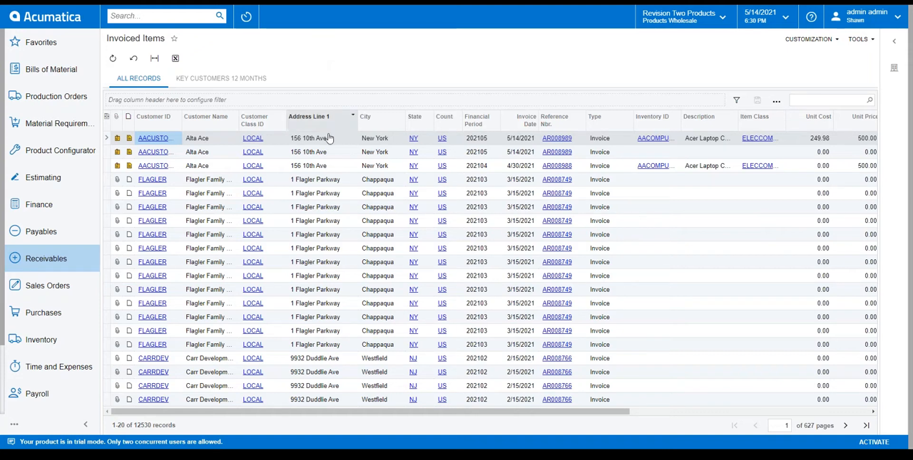 Acumatica Invoiced Items inquiry screen listing customer invoices and amounts